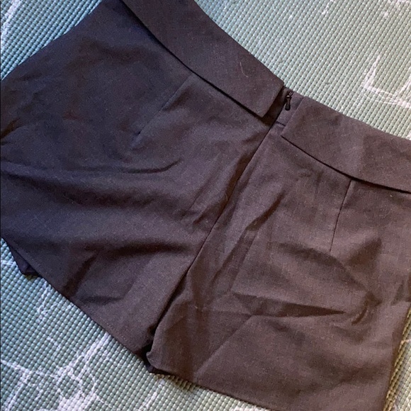 Talula Berklee Skort in Charcoal Size 0 - Picture 3 of 4